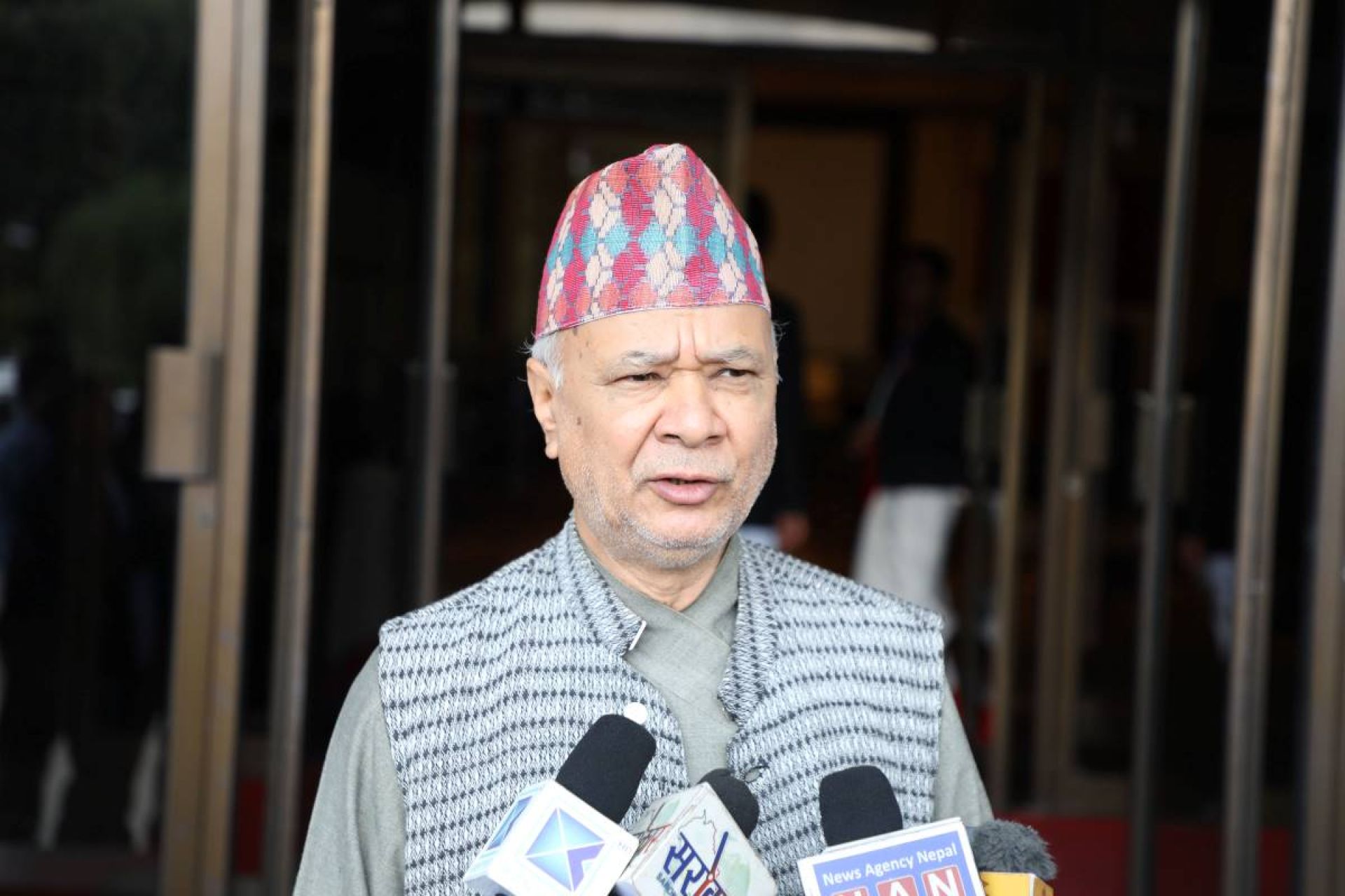 सुन तस्करी प्रकरणमा एमालेले सरकारसँग जवाफ माग्ने